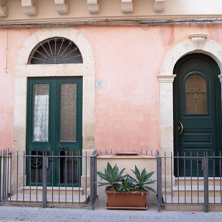 Tale Tale Apartment Marina di Ragusa Eksteriør bilde
