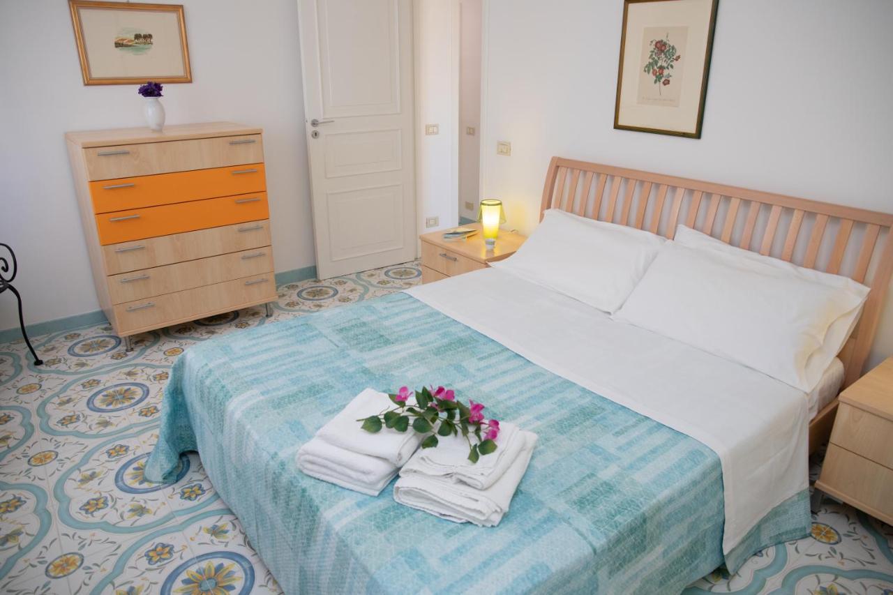 Tale Tale Apartment Marina di Ragusa Eksteriør bilde