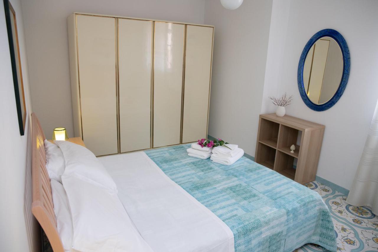 Tale Tale Apartment Marina di Ragusa Eksteriør bilde