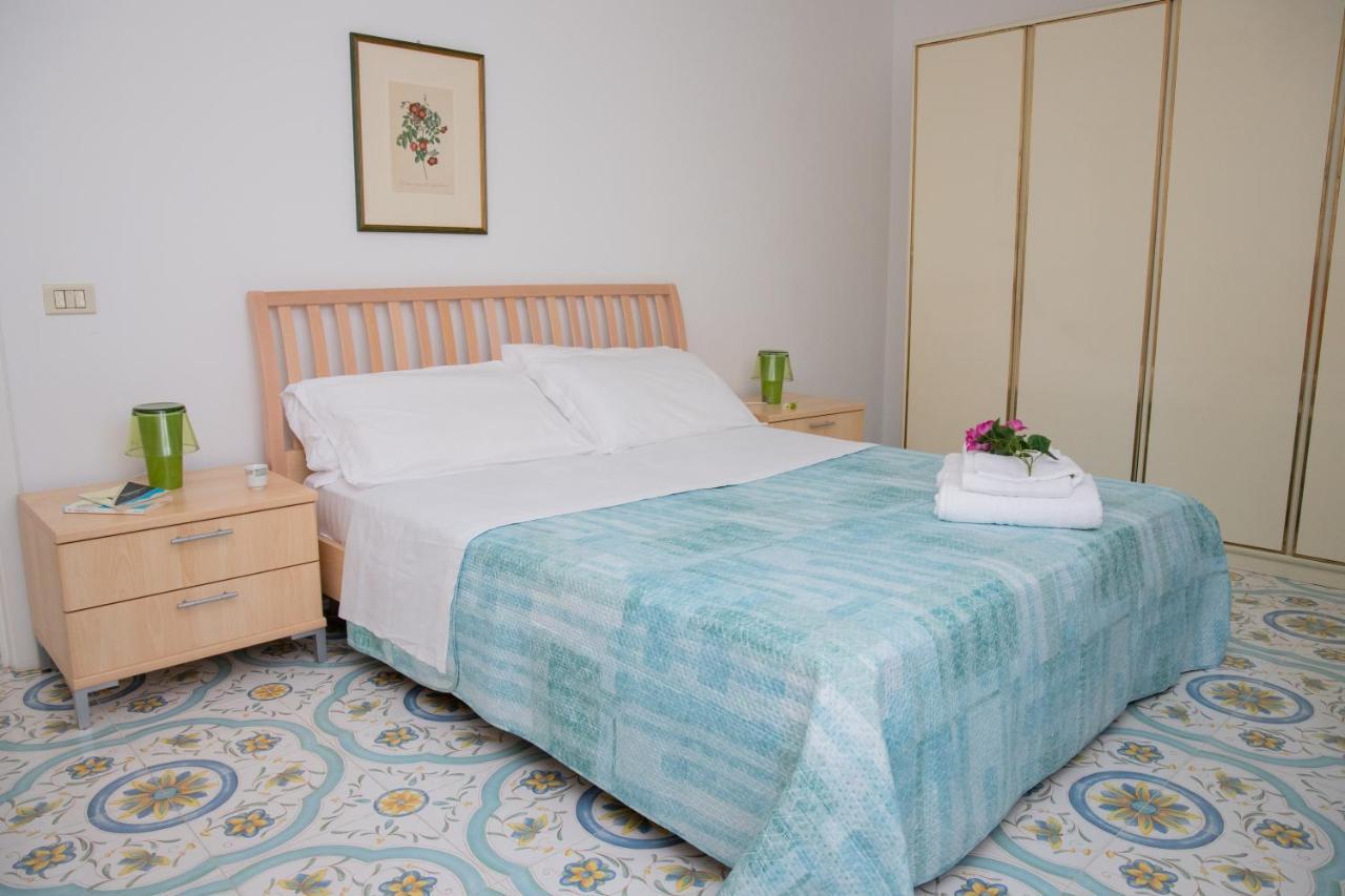 Tale Tale Apartment Marina di Ragusa Eksteriør bilde